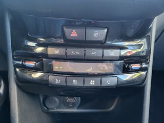 Peugeot 2008 2016-thumb-19