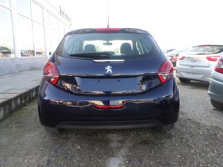 Peugeot 208 2015-thumb-4