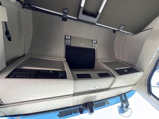 Σασί Volvo 2018 FH16 750 full φούσκες retarder-thumb-15