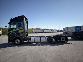 Σασί Volvo 2018 FH16 750 full φούσκες retarder-thumb-2