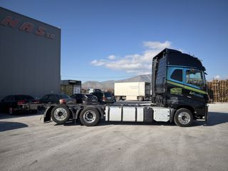 Σασί Volvo 2018 FH16 750 full φούσκες retarder-thumb-4