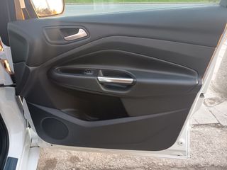Ford Kuga 2019 ST-LINE-thumb-23