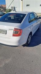 Skoda Rapid 2014 1.6 TDI AMBITION-thumb-8
