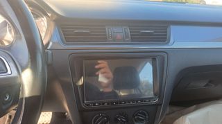 Skoda Rapid 2014 1.6 TDI AMBITION-thumb-16