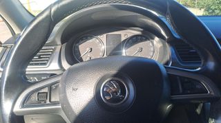Skoda Rapid 2014 1.6 TDI AMBITION-thumb-18