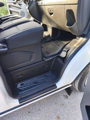 Ford Custom 2018 Full extra-thumb-23
