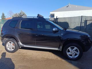 Dacia Duster 2011 PRESTIGE 4X4-thumb-3