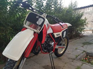 Yamaha YZ 125 1984-thumb-5