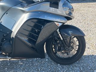 Kawasaki GTR 1400 2017-thumb-38
