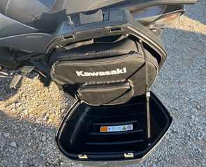 Kawasaki GTR 1400 2017-thumb-45