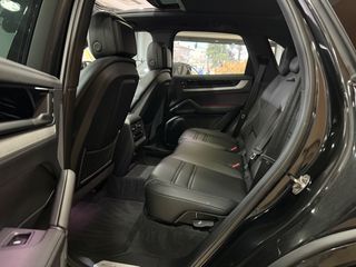 Porsche Cayenne 2024 S E-HYBRID APPROVED-thumb-14