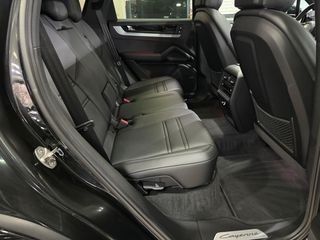 Porsche Cayenne 2024 S E-HYBRID APPROVED-thumb-17