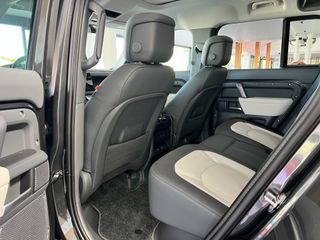 Land Rover Defender 2024 D 300 X-DYNAMIC HSE-thumb-17