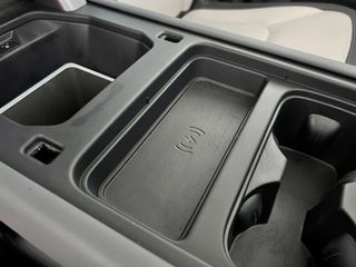 Land Rover Defender 2024 D 300 X-DYNAMIC HSE-thumb-32