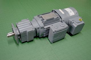 ΗΛΕΚΤΡΙΚΟ ΜΟΤΕΡ ΜΕ ΜΕΙΩΤΗΡΑ SEW RF09 DRS71M4/V