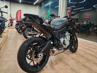 CFmoto 675 NK 2025 ΕΤΟΙΜΟΠΑΡΑΔΟΤΗ   !!! ΓΚΡΙ ΧΡΩΜΑ !!!-thumb-6