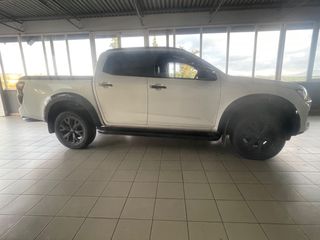 Isuzu D-Max 2025 ARENA AUTO 1.9c.c 164 hp-thumb-2