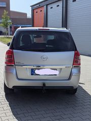 Opel Zafira 2011