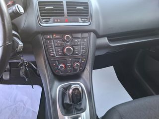 Opel Meriva 2015-thumb-12