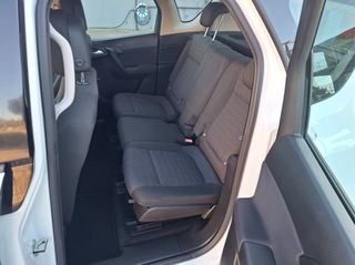 Opel Meriva 2015-thumb-13