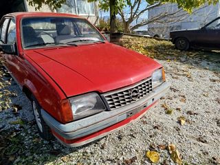 Opel Ascona 1986 ASCONA-thumb-3