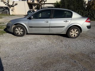 Renault Megane 2003-thumb-2