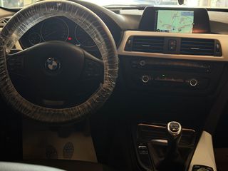 Bmw 318 2015-thumb-18