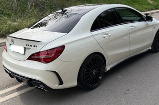 Mercedes-Benz CLA 45 AMG 2016-thumb-8