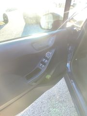 Ford Fiesta 2020-thumb-2