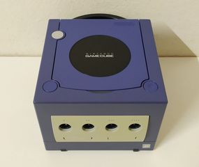 Nintendo GameCube CIB-thumb-1