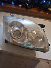 Εμπρός δεξιά φαναρι Toyota Avensis 2003-2007