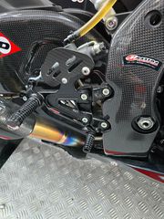 Honda CBR 1000RR 2023-thumb-11