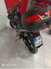 Honda Transalp 700 2009-thumb-5