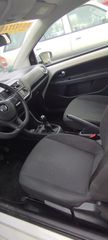 Volkswagen Up 2017-thumb-3