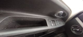 Volkswagen Up 2017-thumb-13