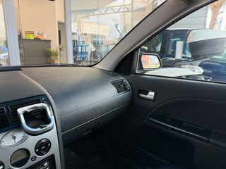 Ford Mondeo 2003-thumb-10