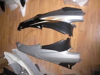 ΠΟΔΙΑ ΕΞΩΤΕΡΙΚΗ ΔΕΞΙΑ ΓΙΑ HONDA INNOVA 125 ΜΑΥΡΗ ΓΝΗΣΙΑ-thumb-11