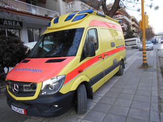 Ασθενοφόρο Mercedes-Benz 2017 SPRINTER 319-thumb-1