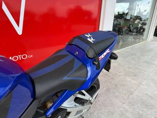 Honda CBR 954RR Fireblade 2002-thumb-17
