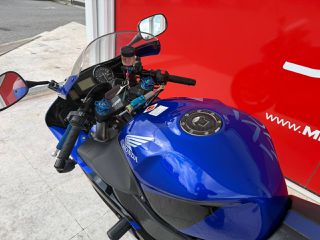 Honda CBR 954RR Fireblade 2002-thumb-22