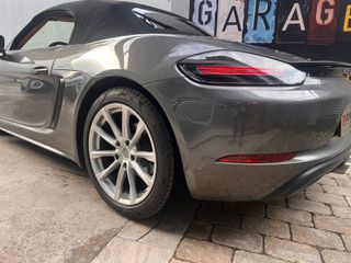 Porsche Boxster 2017 Porshe Boxter 718-thumb-9