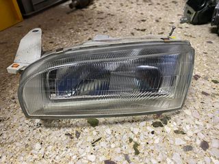 Toyota Corolla e107 92-97 5D LIFTBACK αριστερό φανάρι εμπρός ηλεκτρικό