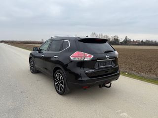 Nissan X-Trail 2016-thumb-2
