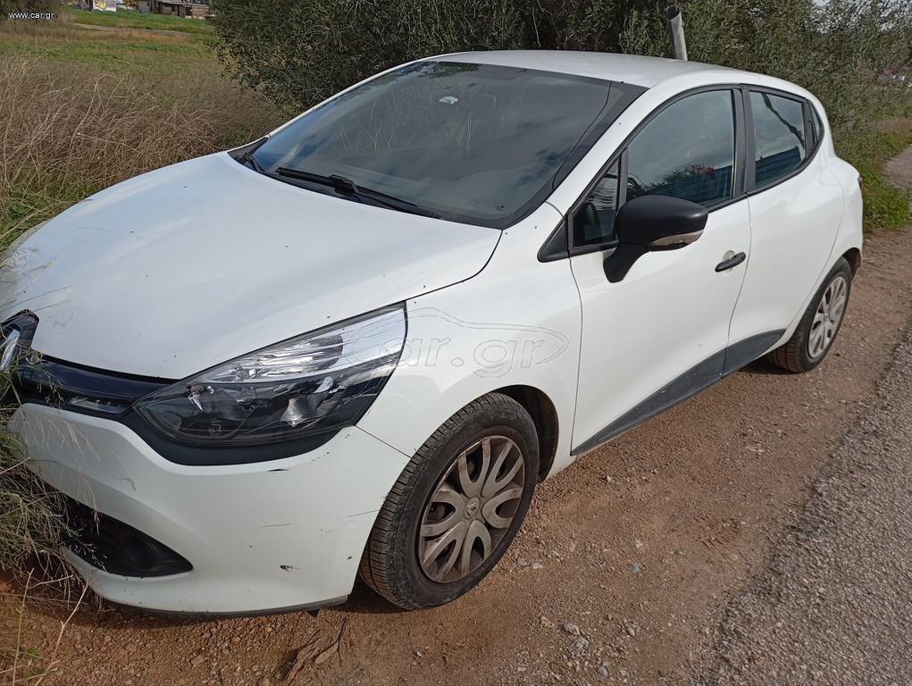 Κλούβα Renault 2015 clio