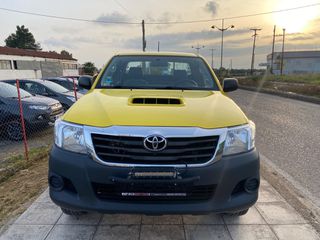 Toyota Hilux 2013-thumb-2