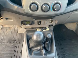 Toyota Hilux 2013-thumb-13