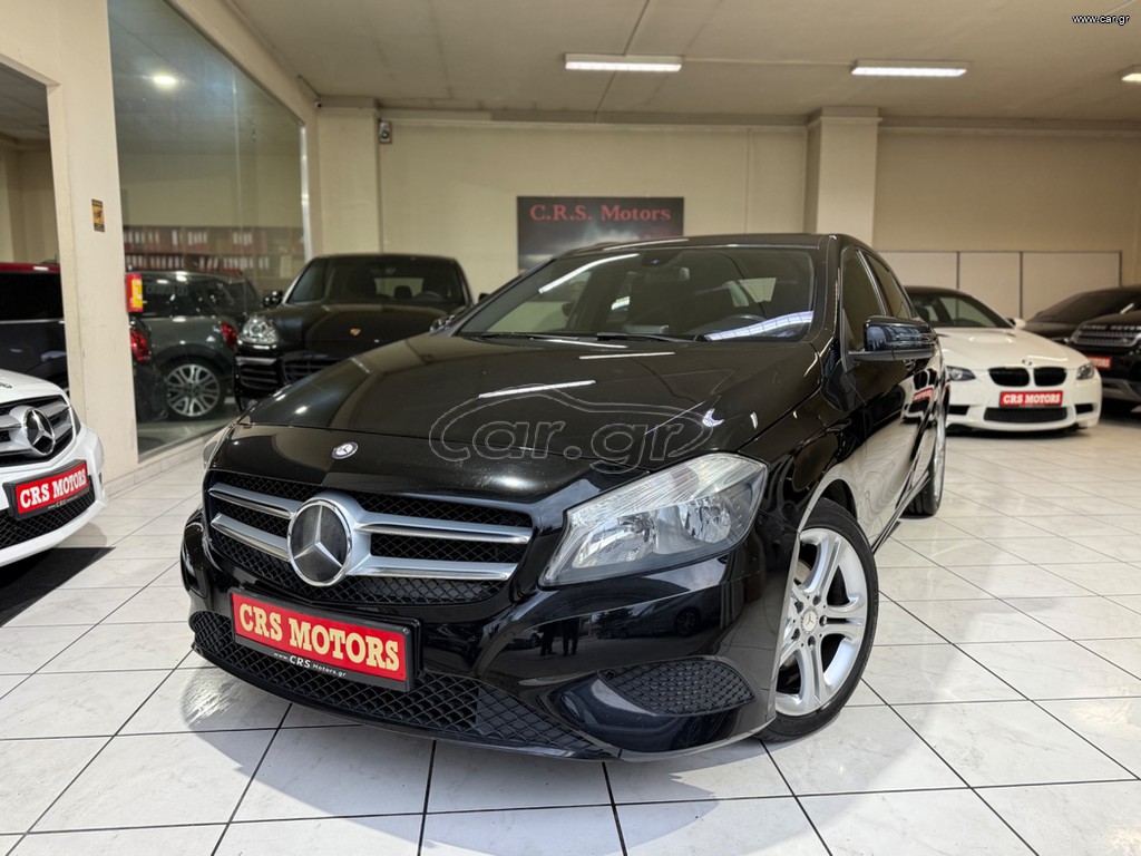 Mercedes-Benz A 200 2013 URBAN  / CAMERA / CRS MOTORS