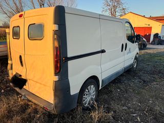 Κομματια απο τις παντες vivaro trafic primastar-thumb-3