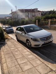 Mercedes-Benz B 180 2015 AMG
