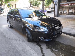 Audi A3 2013 SPORTBACK-thumb-1
